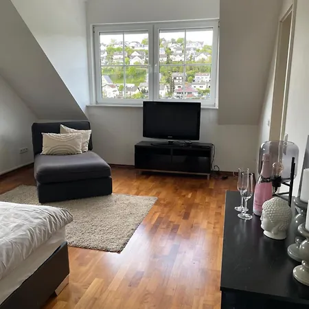 Apartment Riverside Idyllisch Direkt An Der Lahn