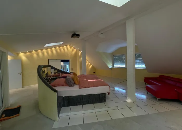 Riverside Idyllisch Direkt An Der Lahn Appartement Diez