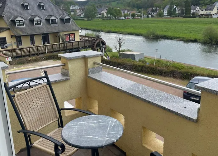 Riverside Idyllisch Direkt An Der Lahn