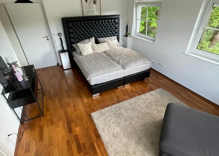 Riverside Idyllisch Direkt An Der Lahn Appartement Diez