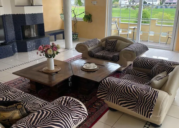 Riverside Idyllisch Direkt An Der Lahn Appartement Diez