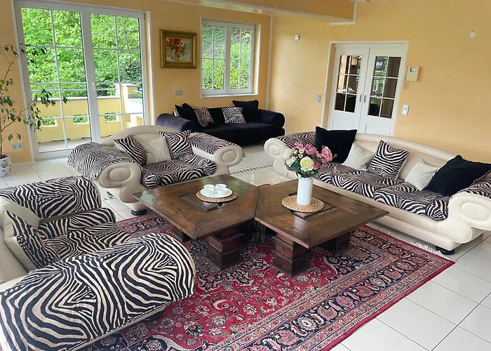 Riverside Idyllisch Direkt An Der Lahn *